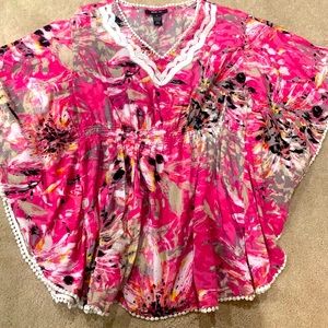 Women’s flutter sleeve top Size S